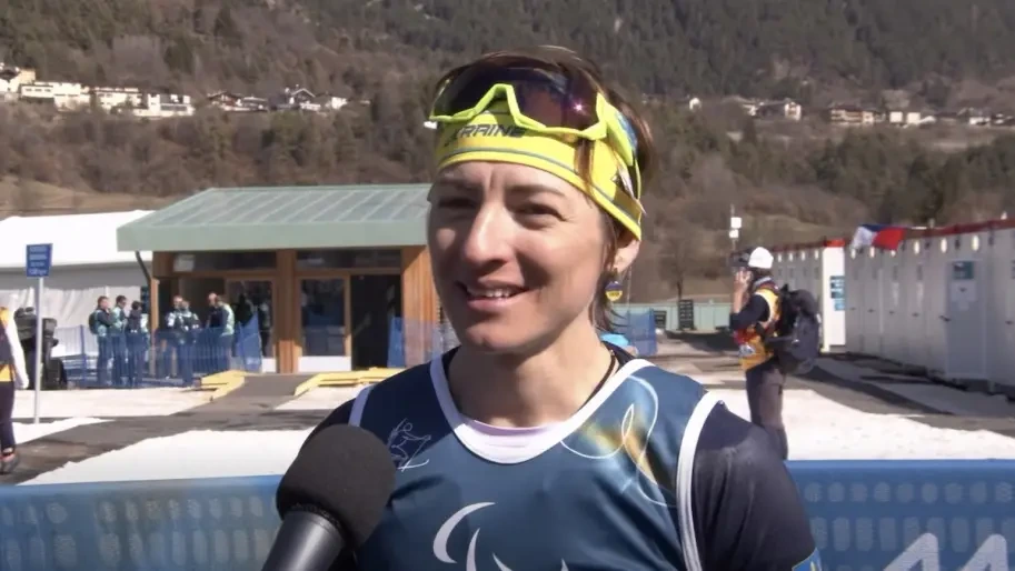 Паралімпійський комітет зробив зауваження українській спортсменці через сережки з написом Stop War