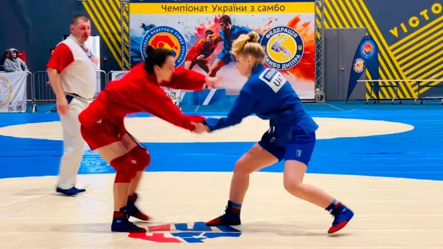 Чемпіонат України з самбо серед студентів: понад 100 спортсменів із 17 університетів змагалися у Дніпрі