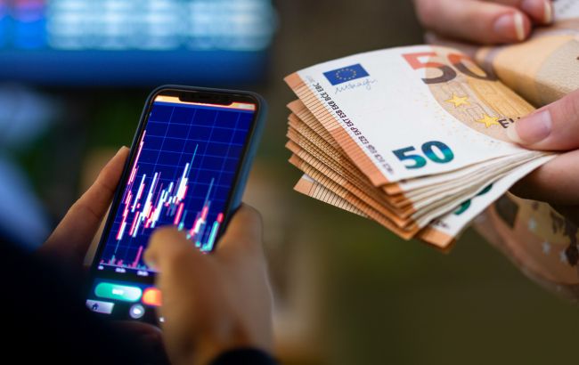 Євро рветься до 52 гривень: “свіжий” курс на 10 лютого та де найвигідніший обмін